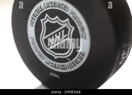 Offizielles Spiel Puck aus NHL, National Hockey League, USA. Stockfoto