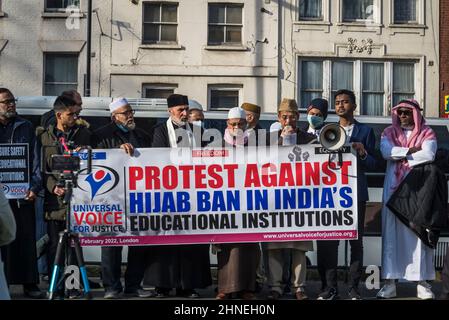 Protest gegen das Verbot von Hijab in Schulen in Indien, Altab Ali Park, ehemals bekannt als St. Mary's Park, Whitechapel Road, Tower Hamlets, London, Großbritannien Stockfoto