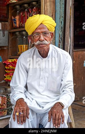 Indien Rajasthan jaisalmer. Porträt eines älteren Mannes Stockfoto