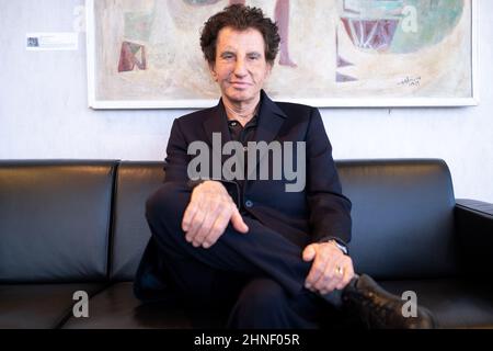 Frankreich, Paris, 15th. Februar 2022. Porträt von Jack lang, ehemaliger Kulturminister und Präsident des Arabischen Weltinstituts. Stockfoto