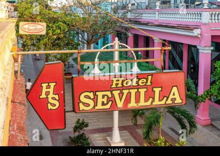 Hotel Sevilla Schild, Ciego de Avila, Kuba Stockfoto