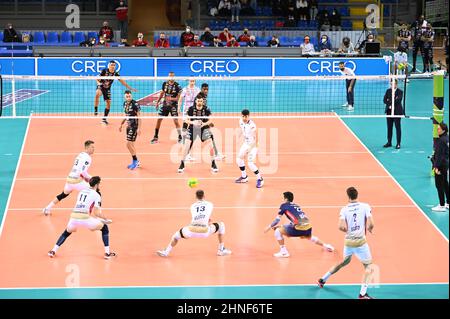 Eurosuole Forum, Civitanova Marche, Italien, 16. Februar 2022, Spielphasen während des Spiels Cucine Lube Civitanova gegen ZAKSA Kedzierzyn Kozle - CEV Champions League Volleyball Stockfoto