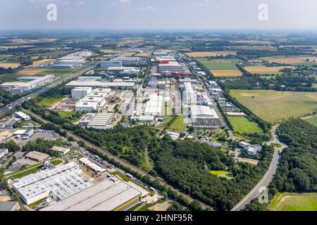 Luftaufnahme, Industriegebiet InlogParc auf der Autobahn A2 in Westerbonen, Bönen, Ruhrgebiet, Nordrhein-Westfalen, Deutschland, DE, Europa, comme Stockfoto