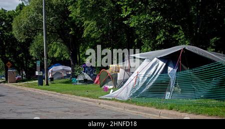 Zelte in einem Obdachlosenheim. Minneapolis Minnesota, USA Stockfoto