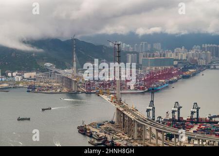 Luftaufnahme aus dem Helikopter, zeigt Stonecutters Bridge im Bau im Jahr 2008, Hongkong Stockfoto