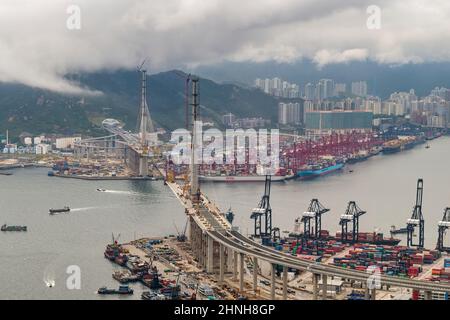 Luftaufnahme aus dem Helikopter, zeigt Stonecutters Bridge im Bau im Jahr 2008, Hongkong Stockfoto