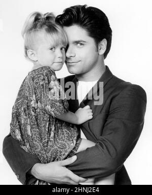 MARY-KATE OLSEN, ASHLEY OLSEN und JOHN STAMOS in FULL HOUSE (1987), Regie Jeff FRANKLIN. Quelle: LORIMAR PRODUCTIONS / Album Stockfoto
