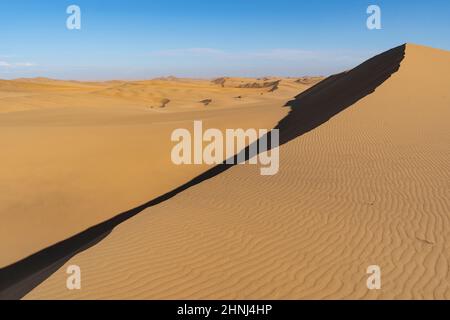 Riesige orangefarbene Sanddünen Stockfoto