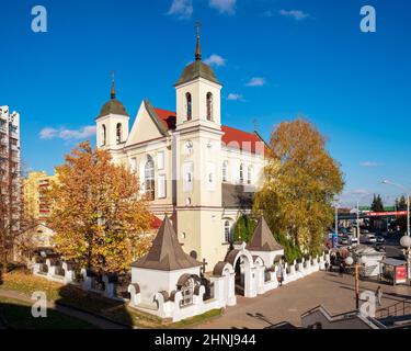 Kathedrale der Heiligen Apostel Peter und Paul (Minsk). Älteste Kirche in der Stadt Minsk. Wurde 1612 gegründet. Stockfoto