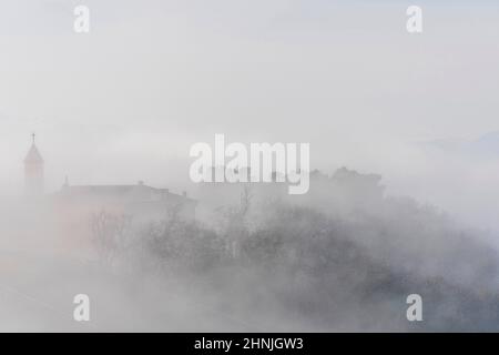 Blick vom Pincio, Aussichtspunkt Marche, Nebel, Potenza Picena, Italien, Europa Stockfoto