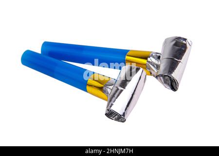 Party Foil Horn Noisemaker für Fasching isoliert auf dem weißen Hintergrund Stockfoto