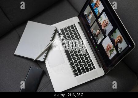 Videokonferenzkonzept. Telemeeting. Videotelefon. Telekonferenz. Remote-Arbeit Stockfoto