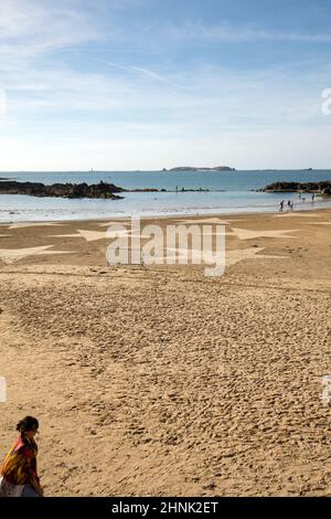 Die Sterne am Strand von Saint Malo. Bretagne, Frankreich Stockfoto