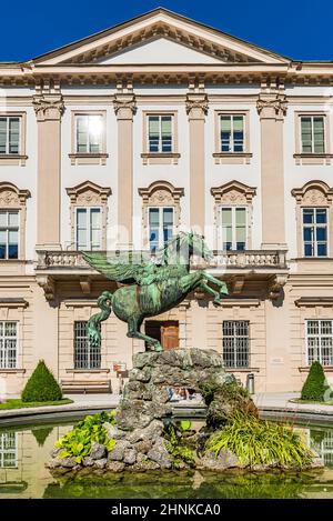 Brunnen in Mirabell Gardens Stockfoto