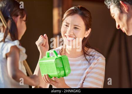 Japanische Kinder Im Sommerurlaub Stockfoto