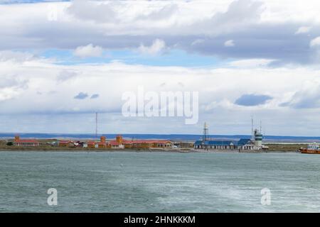 Blick auf den Leuchtturm von Punta Delgada, chilenische Grenze. Stockfoto