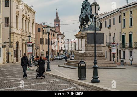 Giuseppe Garibaldi Platz in Rovigo eine historische italienische Stadt Stockfoto