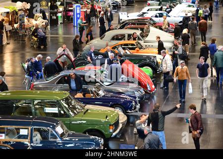 Oldtimer bei einer Ausstellung in Salzburg (Österreich) - Oldtimer auf einer Ausstellung in Salzburg (Österreich) Stockfoto