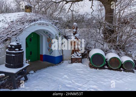 Gruppe von typischen Outdoor-Weinkeller in Plze bei Petrov, Südmähren, Tschechische Republik Stockfoto