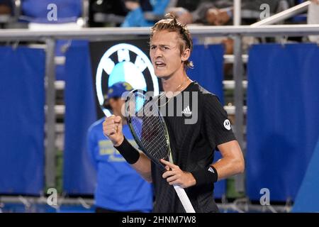 DELRAY BEACH, FL - Februar, 16 - Delray Beach: Sebastian Korda(USA) feiert hier besiegt Andrea Seppi(ITA) 75 63 beim 2022 Delray Beach Open by Vitacost.com. In Delray Beach, Florida am 16. Februar 2022. Quelle: Andrew Patron/MediaPunch Stockfoto