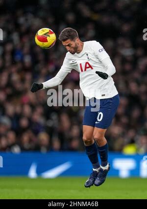 White Hart Lane, Großbritannien. 05th. Februar 2022. Rodrigo Bentancur von Spurs während des FA Cup-Spiels zwischen Tottenham Hotspur und Brighton und Hove Albion am 5. Februar 2022 im Tottenham Hotspur Stadium, White Hart Lane, England. Foto von Andy Rowland. Quelle: Prime Media Images/Alamy Live News Stockfoto