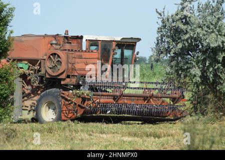 Alten rostigen Mähdrescher. Stockfoto