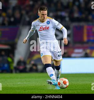 BARCELONA, SPANIEN - 17. FEBRUAR: Piotr Zielinski vom SSC Napoli während des UEFA Europa League-Spiels zwischen dem FC Barcelona und dem SSC Napoli am 17. Februar 2022 im Camp Nou in Barcelona, Spanien (Foto: DAX Images/Orange PicBilder) Stockfoto