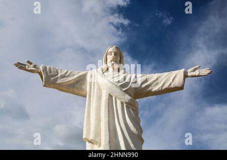 Statue von Jesus Christus in Sacsayhuaman religiöse Inka-Stätte in der Stadt Cusco, Peru, Südamerika Stockfoto