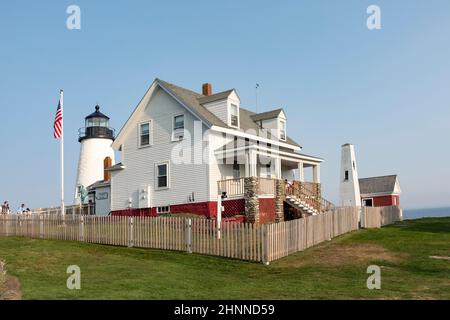 Berühmter alter Pemaquid Point Leuchtturm in Bristol Stockfoto