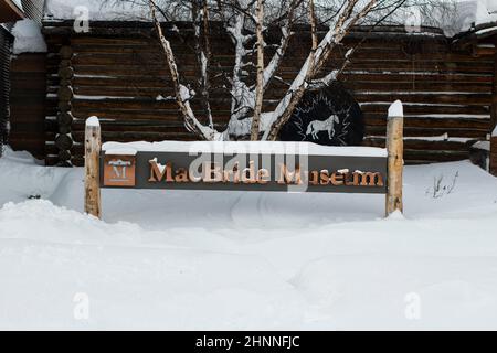 MacBride Museum Schild, Whitehorse, Yukon, Kanada Stockfoto