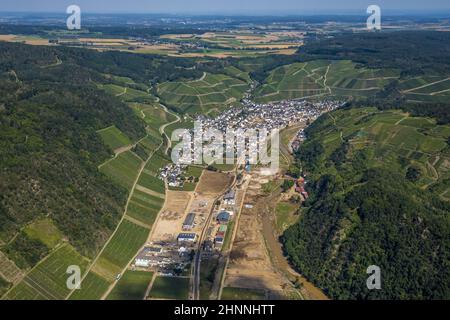 Luftaufnahme, überflutetes Gebiet an der Ahr in Dernau, Ahrflut, Ahrtal, Rheinland-Pfalz, Deutschland, Ahr-Flut, DE, Europa, Überschwemmungskatastrophe Stockfoto