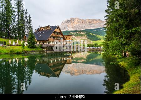 Lech da Sompunt im Gadertal Stockfoto