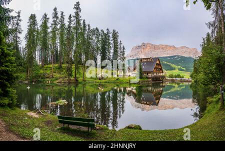 Lech da Sompunt im Gadertal Stockfoto