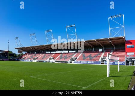 Die Brita-Arena ist das Heimstadion des Fußballteams SV Wehen Wiesbaden, der in der Profiliga in Deutschland spielt Stockfoto