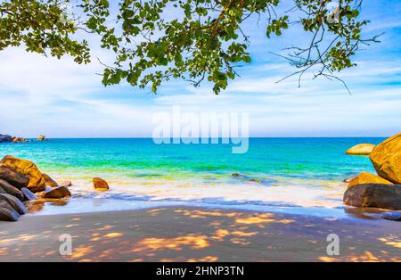 Kleiner Sandstrand Lamru Nationalpark Khao Lak Phang-nga Thailand. Stockfoto