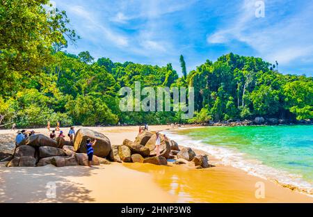 Kleiner Sandstrand Lamru Nationalpark Khao Lak Phang-nga Thailand. Stockfoto