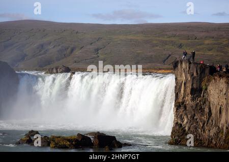 Godafoss am Fluss Skjálfandafljót. Gesamtfall von rund 40 Fuß. Stockfoto