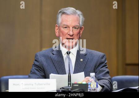 Washington, DC, USA. 17th. Februar 2022. 17. Februar 2022 - Washington, DC, USA: US-Senator TOMMY TUBERVILLE (R-AL) spricht bei einer Anhörung des Haushaltsausschusses des Senats. (Bild: © Michael Brochstein/ZUMA Press Wire) Stockfoto