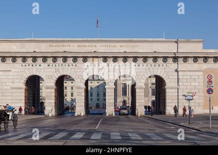 Das äußere Burgtor am Heldenplatz an der Hofburg. Stockfoto