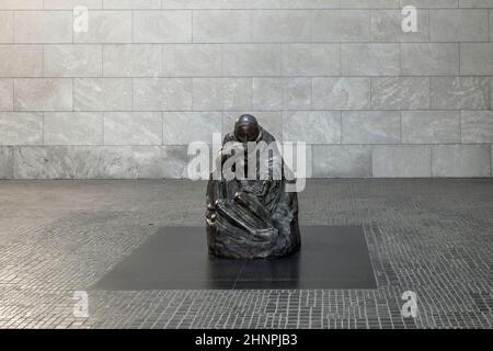 Statue der Mutter, die sein totes Kind in der neuen wache hält Stockfoto