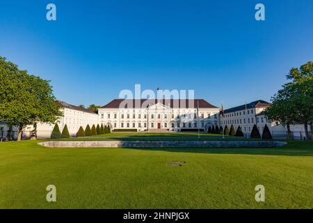 Schloss Bellevue im Tiergarten (Berlin) - offizielle Residenz des Bundespräsidenten Stockfoto