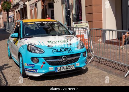 Ralley WM in Sankt Wendel im Saarland, Deutschland. Am ersten Tag präsentiert der Fahrer seine Autos in der Innenstadt von Sankt Wendel. Stockfoto