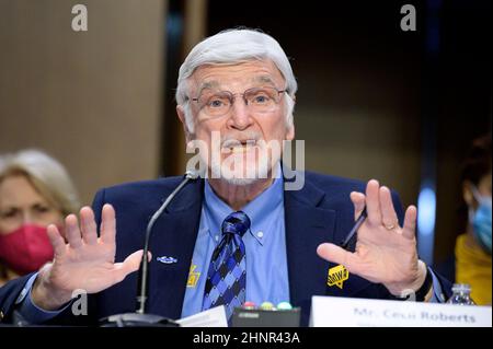 Washington, Usa. 17th. Februar 2022. Der internationale Präsident der United Mine Workers of America, Cecil Rerobts, sprach bei der Anhörung des Haushaltsausschusses des Senats. Kredit: SOPA Images Limited/Alamy Live Nachrichten Stockfoto