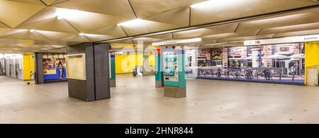 U-Bahn-Station für S- und U-Bahn Eschenheimer Tor in Frankfurt, Deutschland Stockfoto
