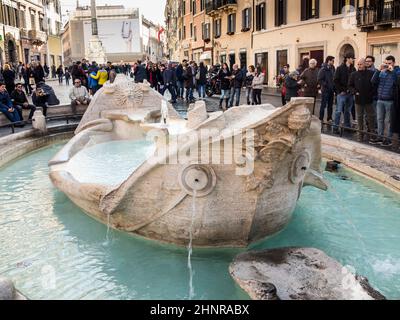 fontana della Barcaccia, Brunnen des hässlichen Bootes Stockfoto