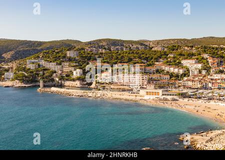 Blick auf Cassis von der malerischen Route de cretes Stockfoto