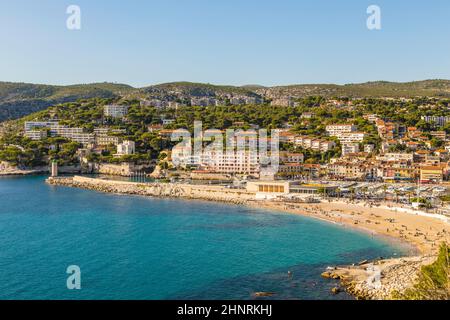 Blick auf Cassis von der malerischen Route de cretes Stockfoto