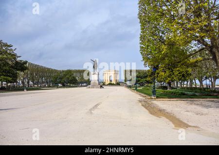 Reiterstatue des Königs Ludwig XIV. Auf der Peirou-Promenade, Montpellier, Languedoc-Roussillon Stockfoto