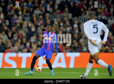 Barcelona, Spanien.17. Februar 2022. Ousmane Dembele (7) vom FC Barcelona während des Europa League-Spiels zwischen dem FC Barcelona und dem SSC Napoli im Camp Nou Stadium. Kredit: Rosdemora/Alamy Live Nachrichten Stockfoto