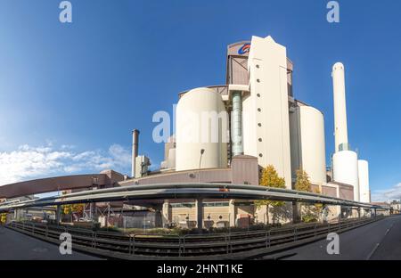 Blick auf das Kohlekraftwerk im Westhafen in Frankfurt, Deutschland Stockfoto